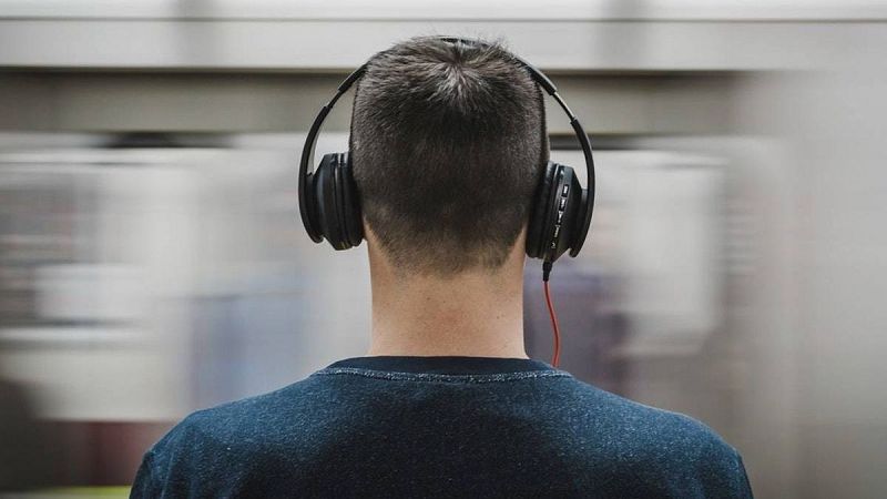 El mat� de R�dio 4 - Portes massa els auriculars? El dany pot ser irreversible! - El mat� de R�dio 4 | Escoltar