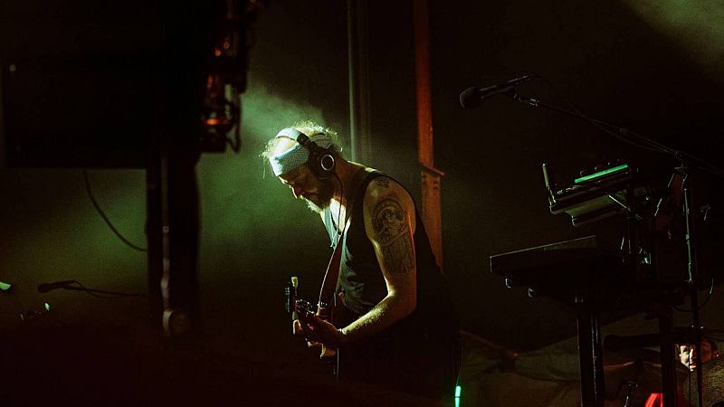 180 grados - Bon Iver, Elem, Mujeres y The Molotovs - 02/03/26 - 180 grados | Escuchar