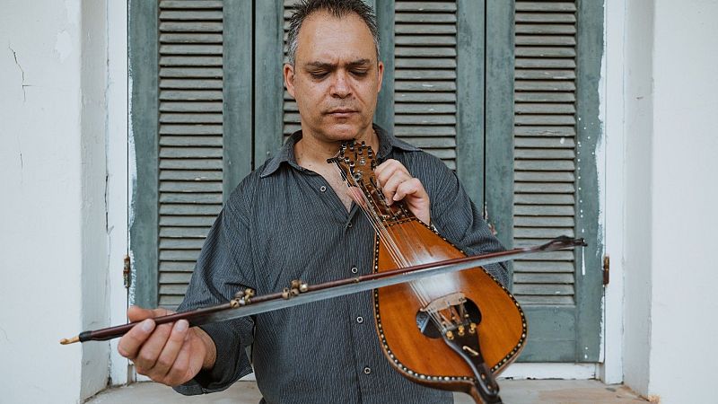 Mil mundos en Radio 5 - Stelios Petrakis - 02/03/26 - Escuchar ahora