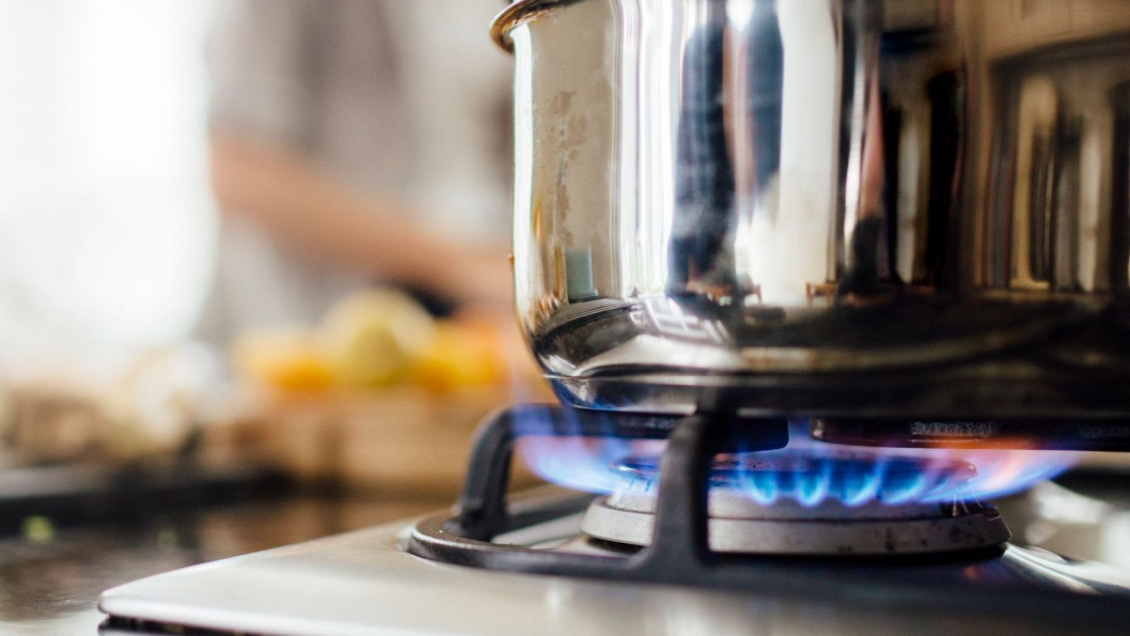 "El suministro de gas a España es muy diversificado" - Fin de mes | Escuchar