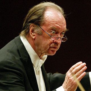 N. Harnoncourt (VI): Dar una forma real