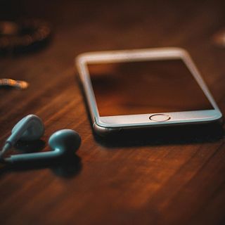 Les millors apps per desenganxar-se del mòbil, malgrat sembli irònic