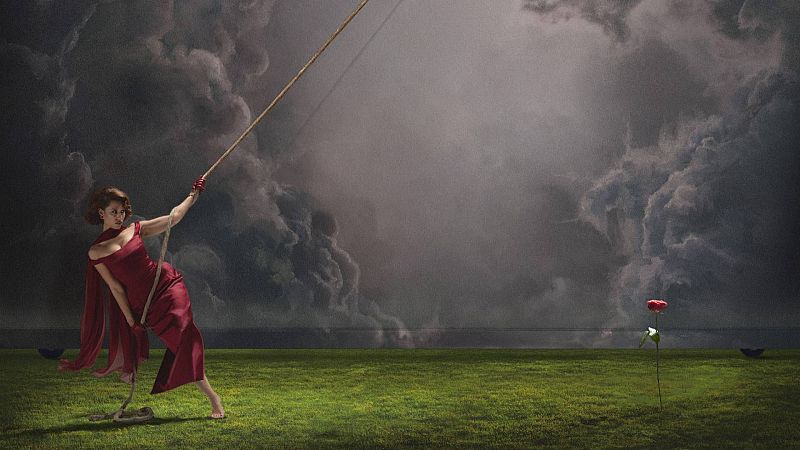 RAYE enseña 'Nightingale Lane' - nanana | Escuchar