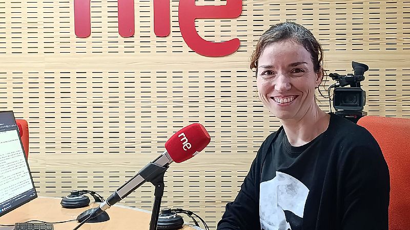 Jaquelandia - Las voces femeninas del ajedrez. Sabrina Vega - Jaquelandia | Escuchar