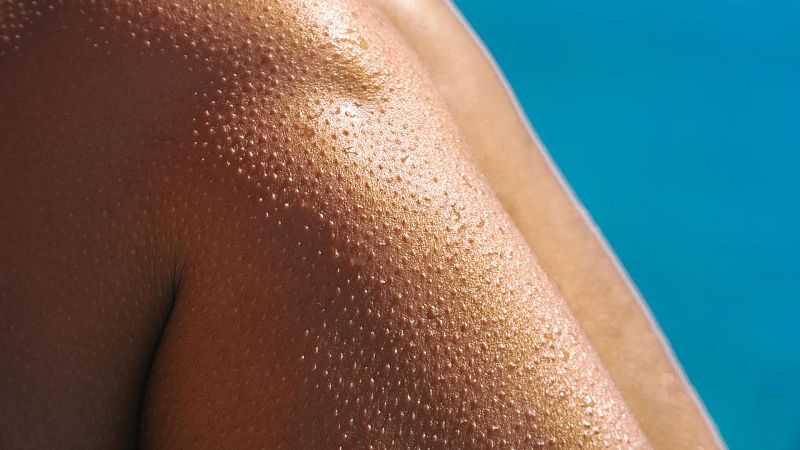 Bon dia i bona sort - Per qu� et tremola l'ull o se'ns posa la pell de gallina? T'expliquem els motius - Bon dia i bona sort | Escoltar