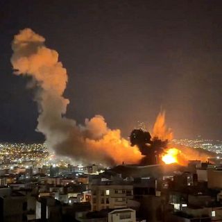 El ejército israelí confirma el lanzamiento de un intenso bombardeo sobre Irán, que habría alcanzado numerosos objetivos en la capital, Teherán
