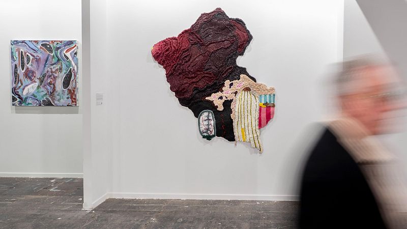 Maribel López, directora de ARCO: "ARCO es una mirada microscópica sobre el mundo del arte del presente" - Las mañanas de RNE | Escuchar