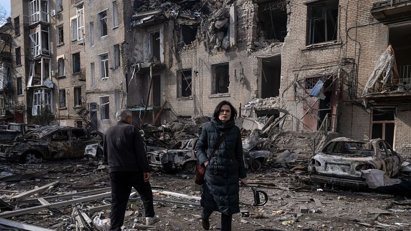 Ucrania, una paz muy lejana - Reportajes 5 continentes | Escuchar