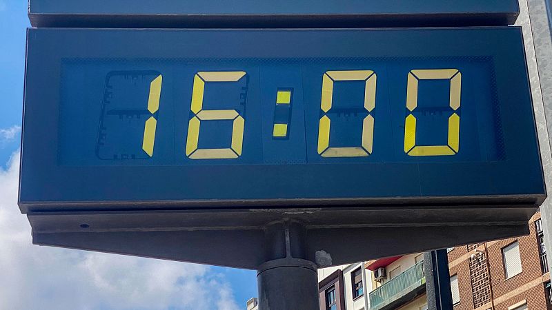 RaÍz de 5 - El número 16, un cuadrado, un volcán y el viaje por el azufre espacial - 08/03/26 - Escuchar ahora