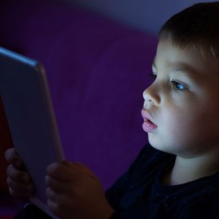 Mapaternitats amb Alba Carreres: Premis Zapping i l’impacte de les pantalles en la infància