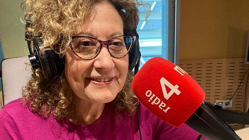 No es un día cualquiera - Asignatura pendiente con Francisca Molero - No es un día cualquiera | Escuchar