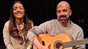 Helena Bueno y Pedro Valiente: dos sanitarios unidos por la m�sica