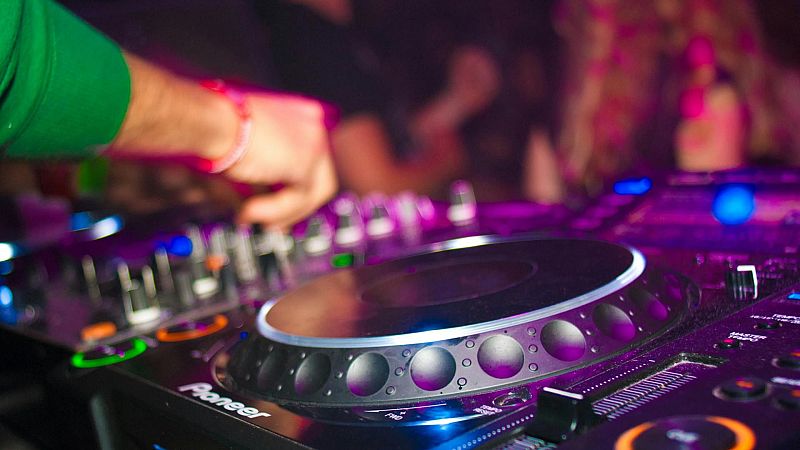 Bon dia i bona sort - Dia Internacional del DJ. Els 10 m�s TOP - Bon dia i bona sort | Escoltar