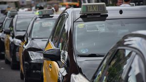 �lite Taxi proposa "absorbir" les llic�ncies de VTC durant 8 anys