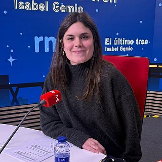 Los versos de Juan Gallego Benot en la voz de Elvira Sastre