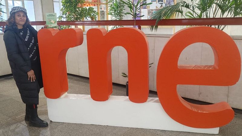 'Autoestima en la mujer guineana', María Jimena Adugu - África hoy | Escuchar