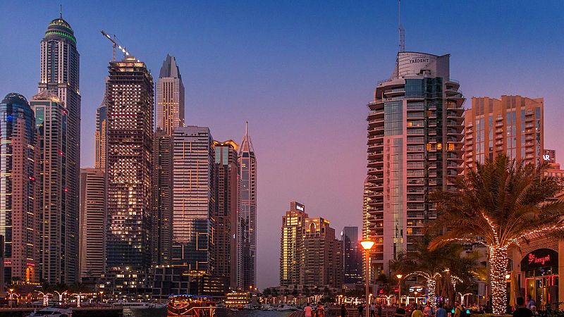 Bon dia i bona sort - Dubai: del luxe a l'alarma - Bon dia i bona sort | Escoltar