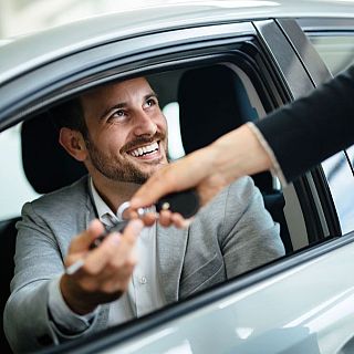 Quina és la millor opció per comprar un cotxe? L'OCU respon!