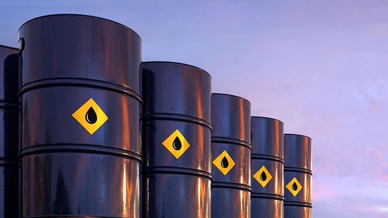 Fin de mes - La AIE libera 400 millones de barriles de petróleo - Escuchar ahora