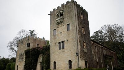 El Supremo ordena a los Franco devolver al Estado el Pazo de Meir�s - M�s cerca | Escuchar