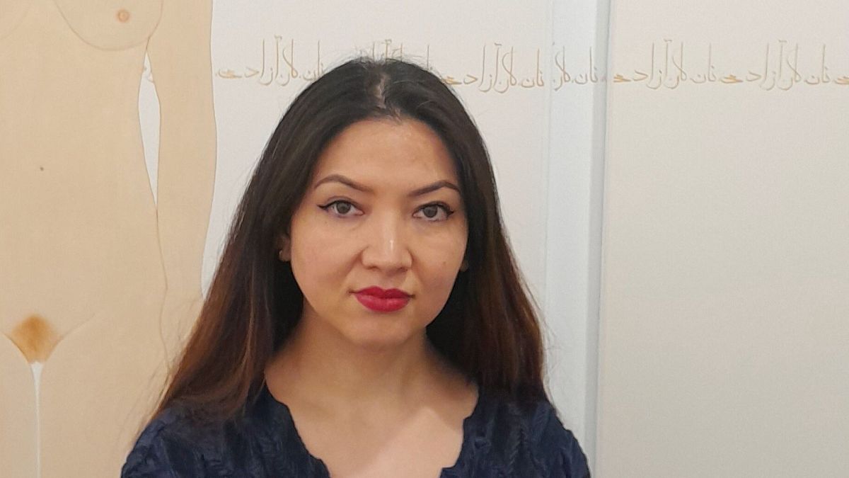 Conversamos con la artista afgana Kubra Khademi