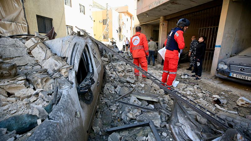 El Pla B - Primera part, amb l'Edici� Vespre i els esports - El pla B | Escoltar