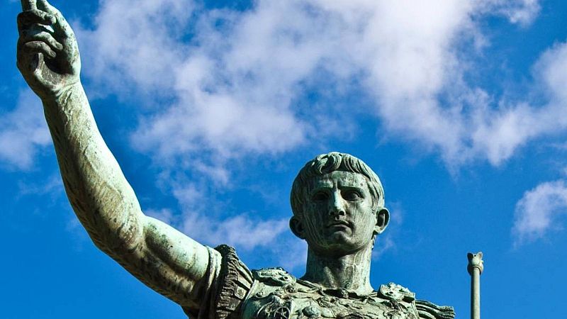 Aniversari de l'assassinat de Juli C�sar - S�n 4 dies | Escuchar