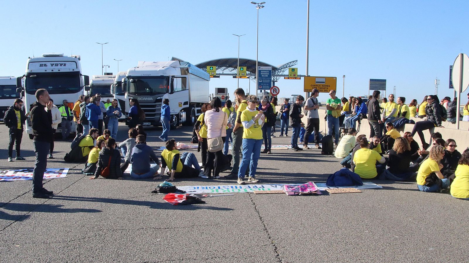 Segon dia de vaga dels mestres amb mobilitzacions arreu del territori