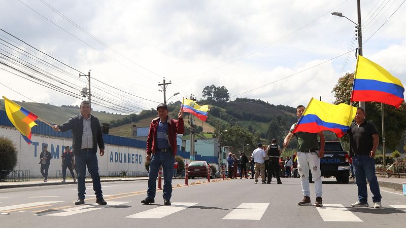 Cinco continentes - Grupos criminales y toque de queda en Ecuador - Escuchar ahora