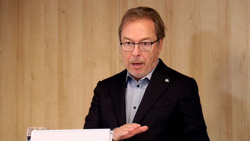 El Pla B - Josep Santacreu: "Necessitem bons pol�tics i una societat civil forta que faci de contrap�s" - El pla B | Escoltar