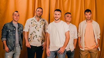 ETS visita el Xavif�rnia abans d'aterrar al Palau Sant Jordi