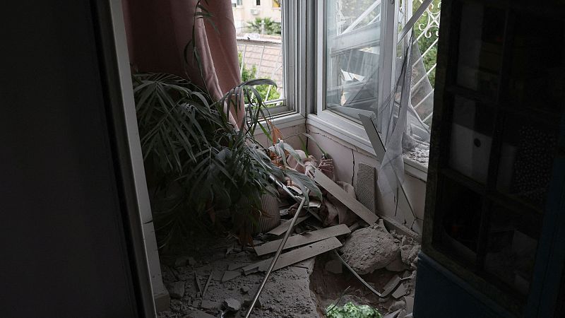 Cinco continentes - ¿Qué busca Irán con los ataques contra los países del Golfo Pérsico? - Escuchar ahora