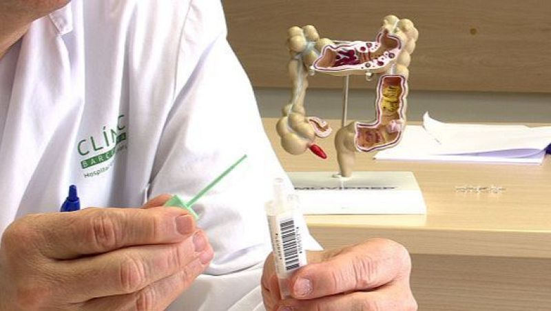 L'Entrellat - L'ampliaci� del cribratge de c�ncer colorectal i tert�lia amb Elisenda Roca, Llu�s Quevedo i Vicen� Sanclemente - L'Entrellat | Escoltar