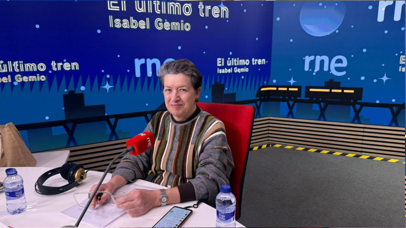 El último tren - 2H – Transparencia en los premios literarios -18/03/26 - El último tren | Escuchar