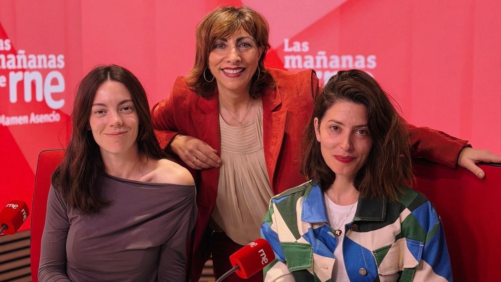 Las mañanas de RNE - 'Amarga Navidad', con Bárbara Lennie y Victoria Luengo - Escuchar ahora