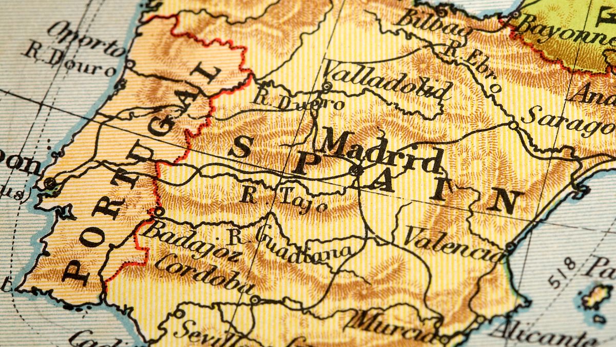 Moradia é desafio ibérico para consolidar Constituições