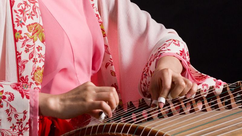 Cultura en las cuerdas: encuentro del guzheng y la guitarra - Emisión en chino | Escuchar