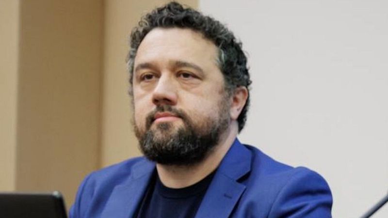 Constitución Clara. Rubén Vinagre - Un idioma sin fronteras | Escuchar