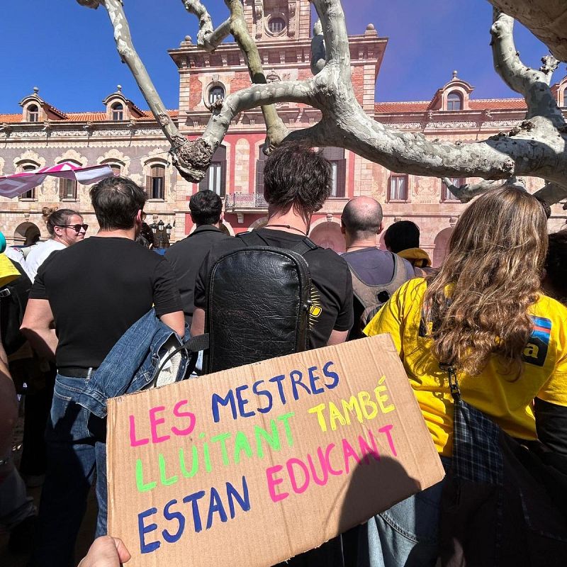 Última jornada de vaga educativa: milers de docents reclamen negociar de nou