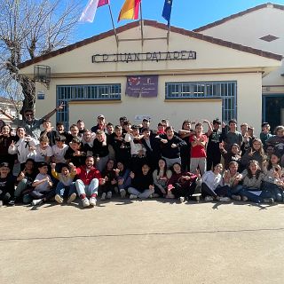 Dani Mart�n y el colegio Juan Palarea de Villaluenga de la Sagra