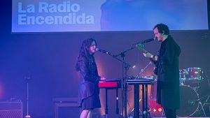 Ni�os Luchando y Monstruo Laberinto