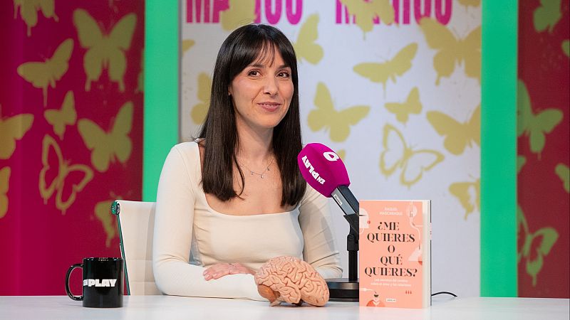 Influencers que te fríen el cerebro, con Raquel Mascaraque | Influ-realismo Mágico - Influ-Realismo Mágico | Escuchar