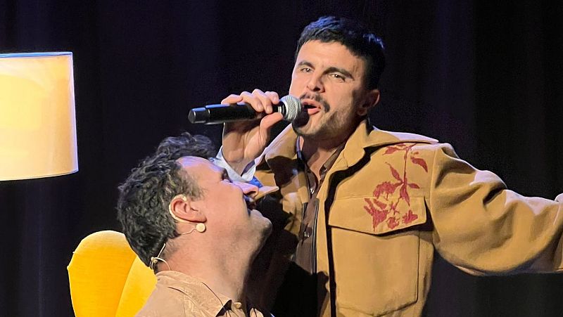 Rodrigo Cuevas con 'Manual de belleza', en el Teatro del Barrio - Mañana más | Escuchar