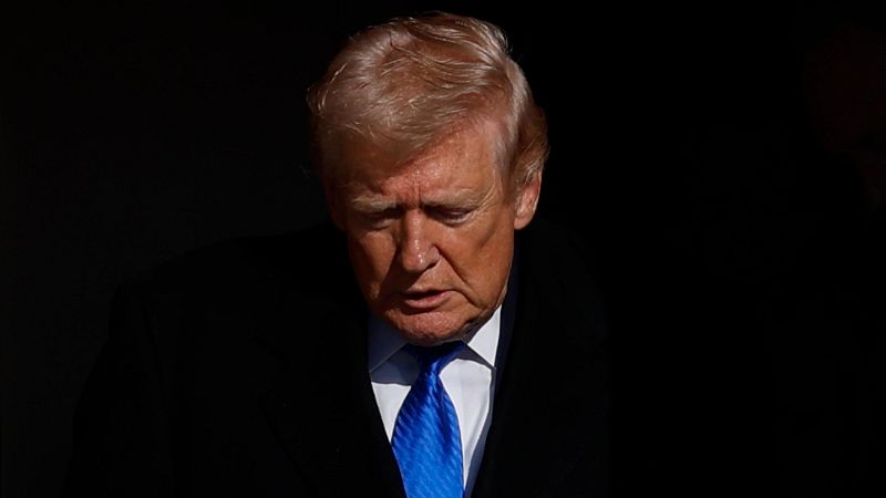 Crónica internacional -  Trump anuncia que Washington y Teherán han mantenido conversaciones para una completa y total resolución de las hostilidades en Oriente Próximo - Escuchar ahora