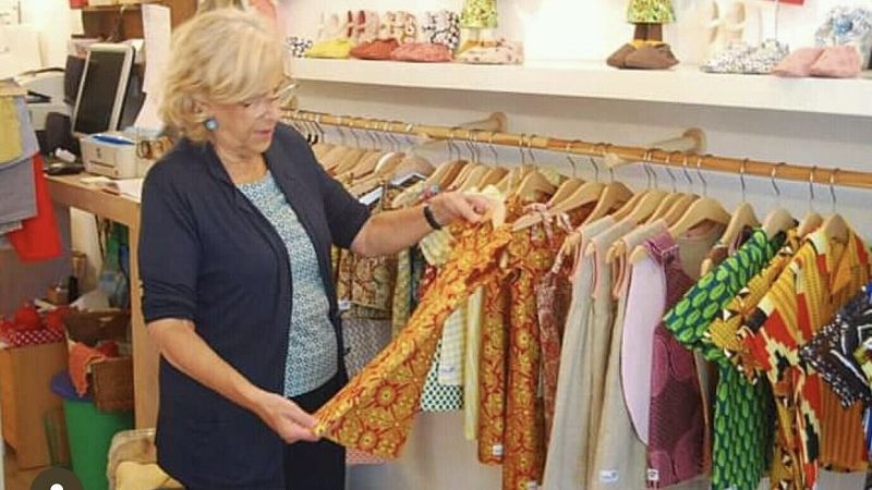 'Zapatelas', de Manuela Carmena, modelo de economía social - Marca España | Escuchar