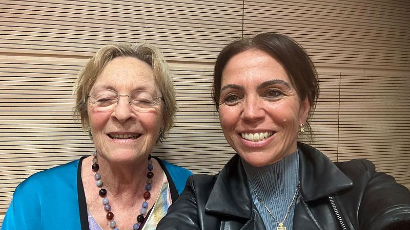 Libros de arena - Soledad Puértolas y 'En el camping' - Escuchar ahora