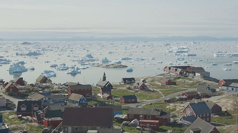 L'Entrellat - Dinamarca desafia Trump amb tropes i material m�dic a Groenl�ndia i tert�lia amb Leo Espluga, �lex S�lmon i Magda Oranich - L'Entrellat | Escoltar