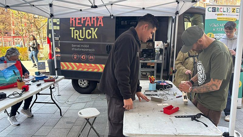 El matí de Ràdio 4 - Vols convertir-te en MacGyver? Visitem la Reparatruck - El matí de Ràdio 4 | Escoltar