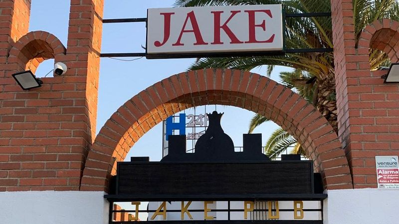 Polémica ante la inminente reapertura del Jake, antiguo prostíbulo de Gamonal - Castilla-La Mancha Informativos | Escuchar