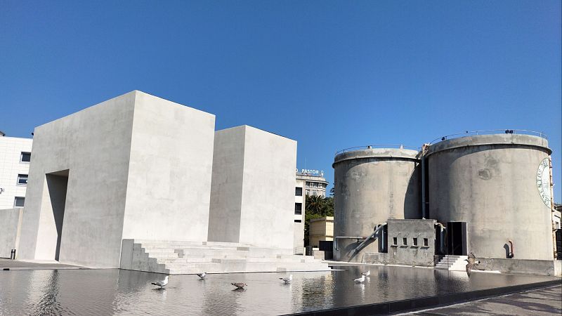Centro de exposiciones en el muelle de La Coru�a - En clave Turismo | Escuchar